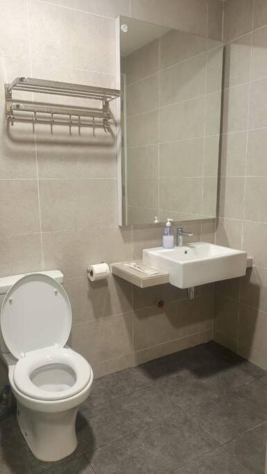 Bali Residence By Beca Inn , Musliim Only Malacca Luaran gambar